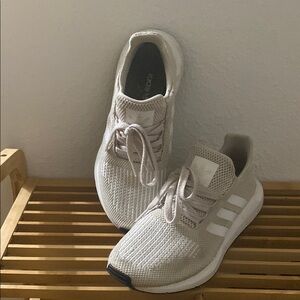 Cream Adidas Sneakers